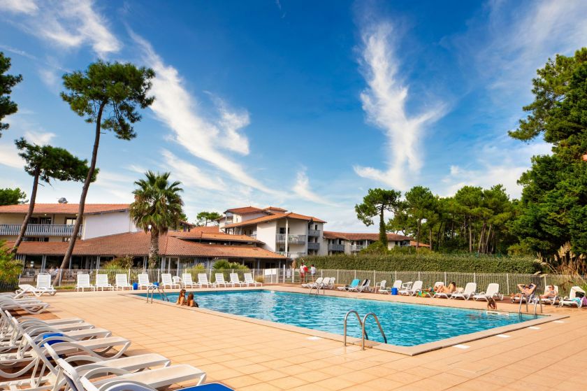 Piscine de la résidence Pignada Plage***