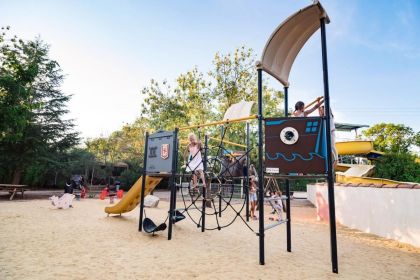 Camping Les Rivières****