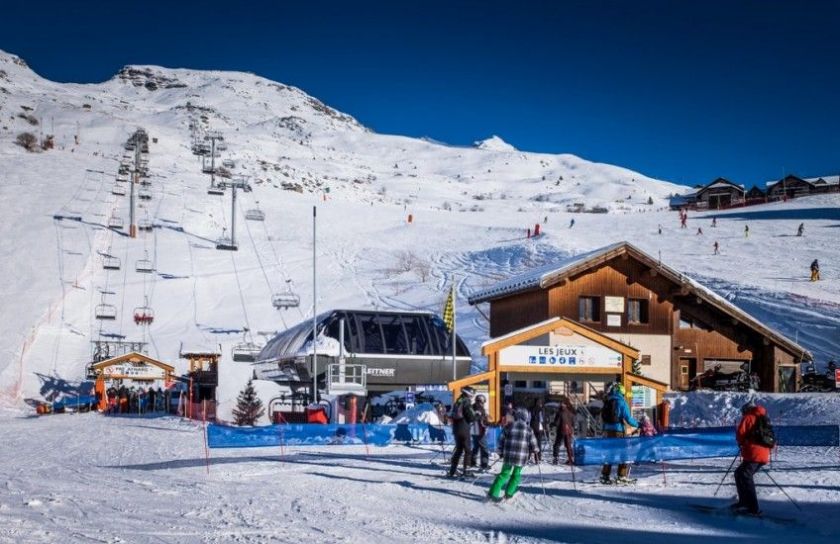 Séjournez au pied des pistes au Grand Fourchon