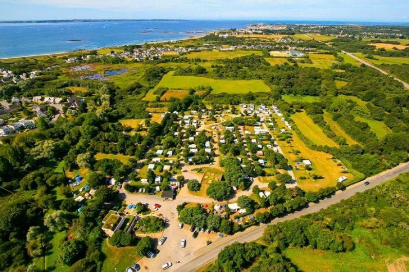 Le Camping Larmor Plage en famille !