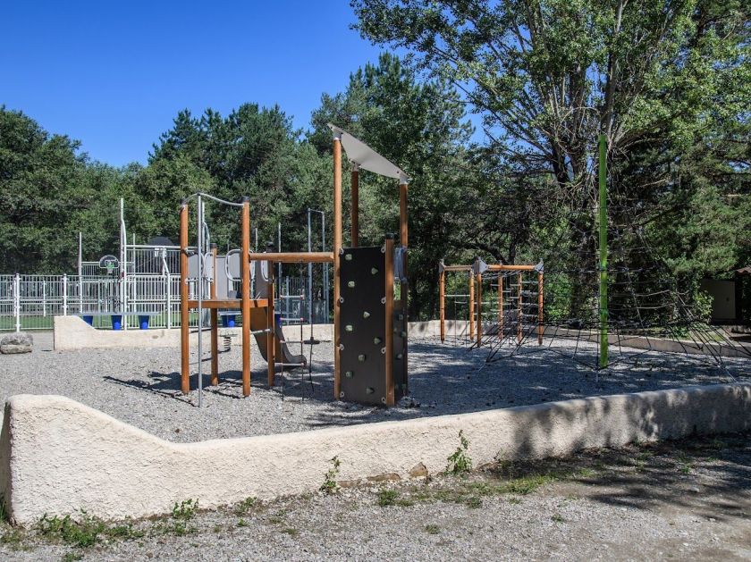 Camping La Pinède