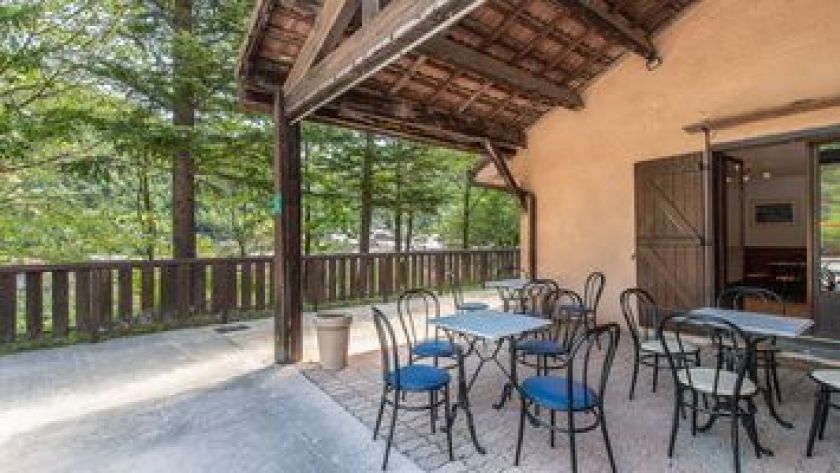 Gîtes les Gorges Rouges : séjour nature en PACA !