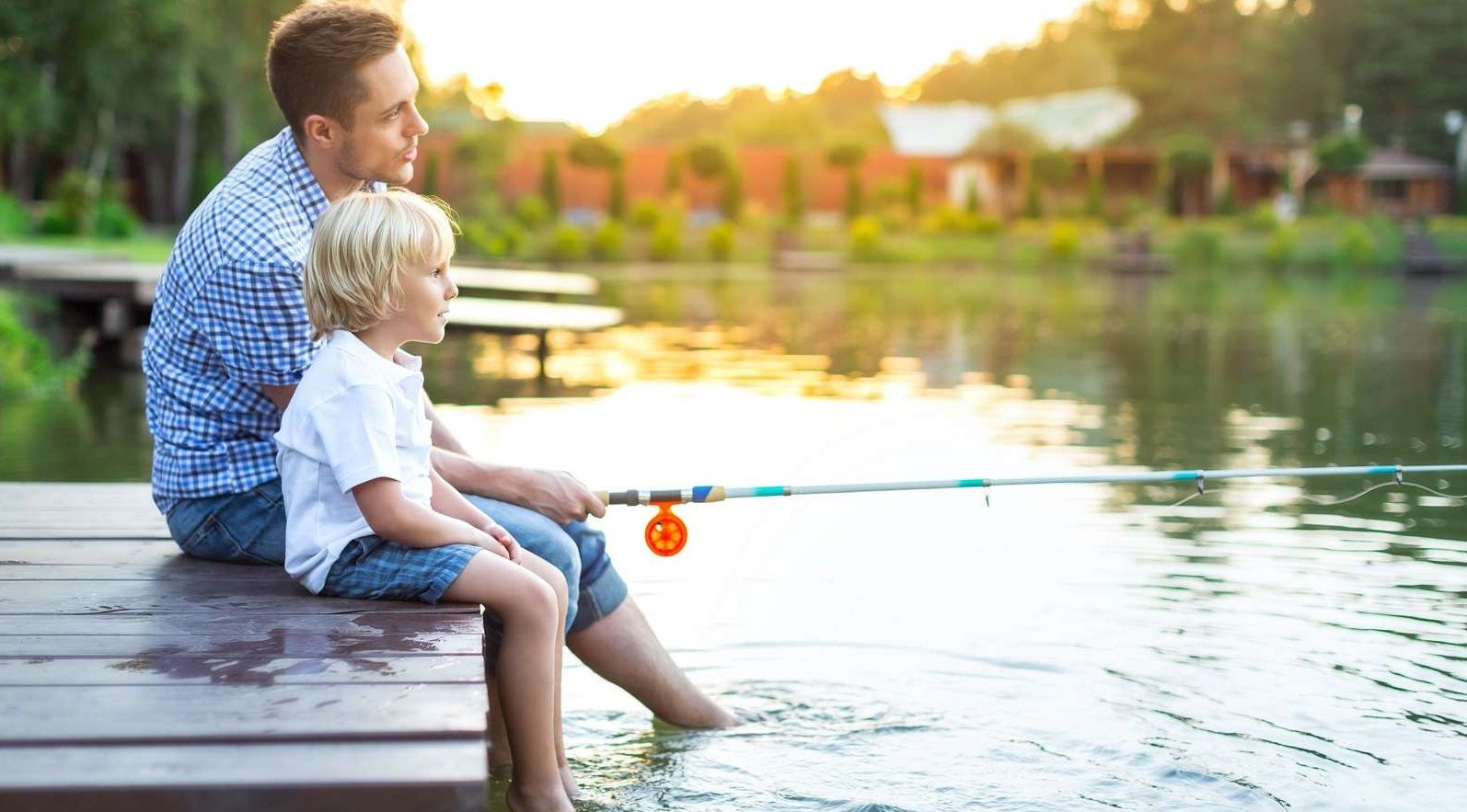 partie de p&ecirc;che en bord de lac