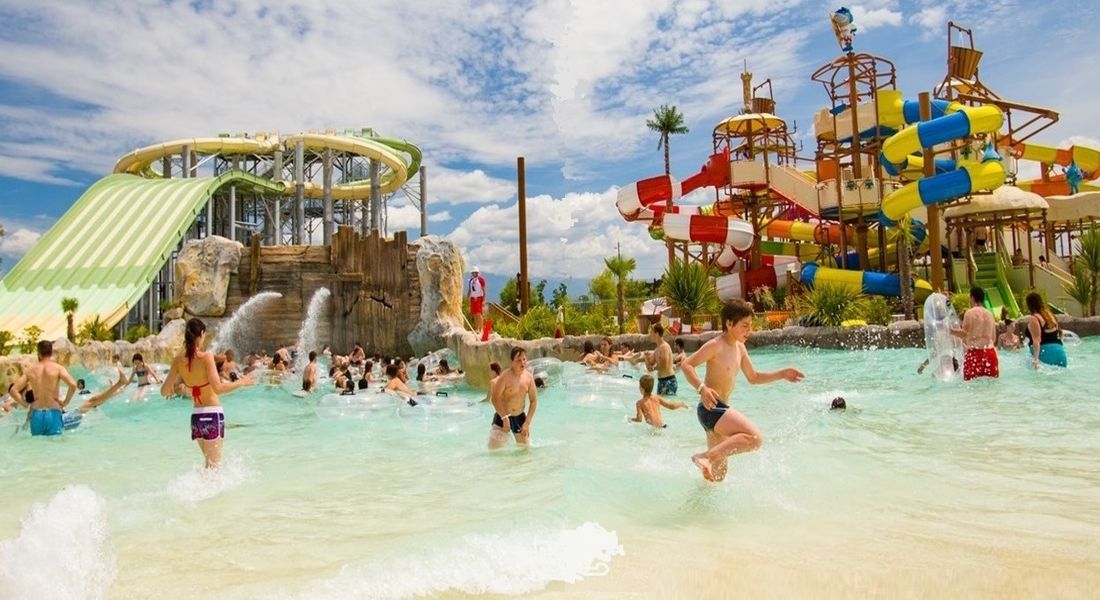 Wave Island Toboggans